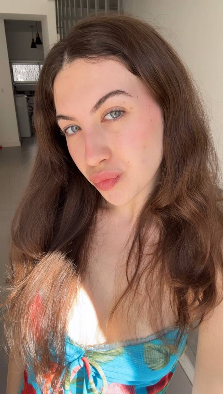 Nude girl Amber in Ganzhou