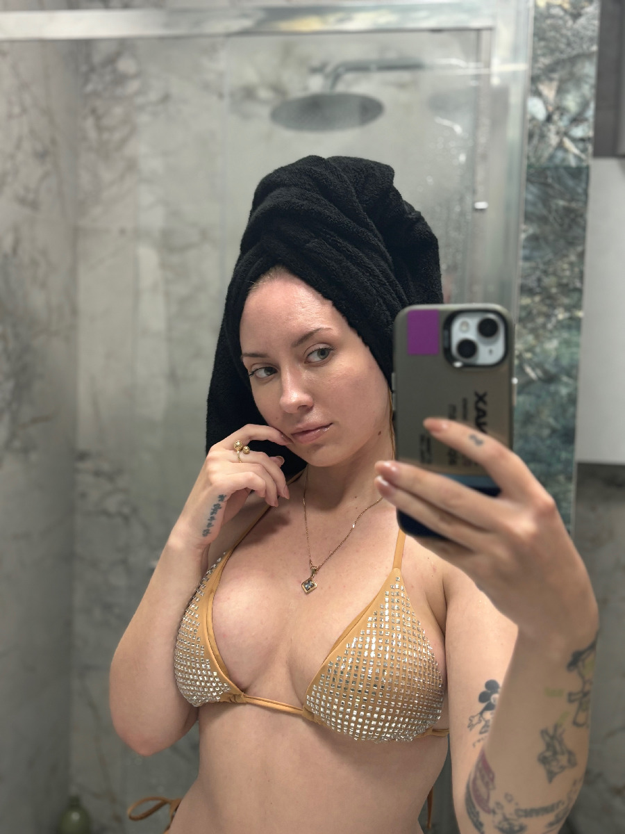 Nude girl KateV in Ganzhou