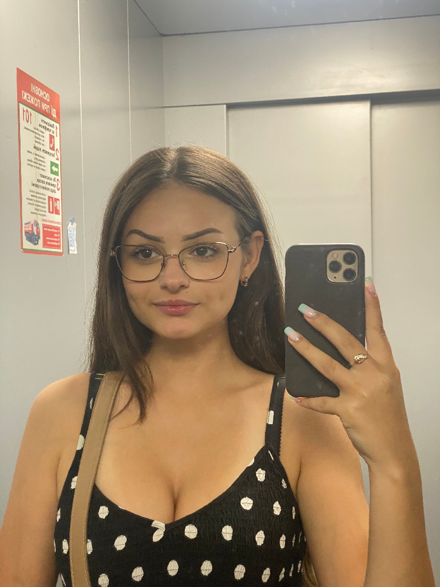 Sexy model Stacy in Ganzhou