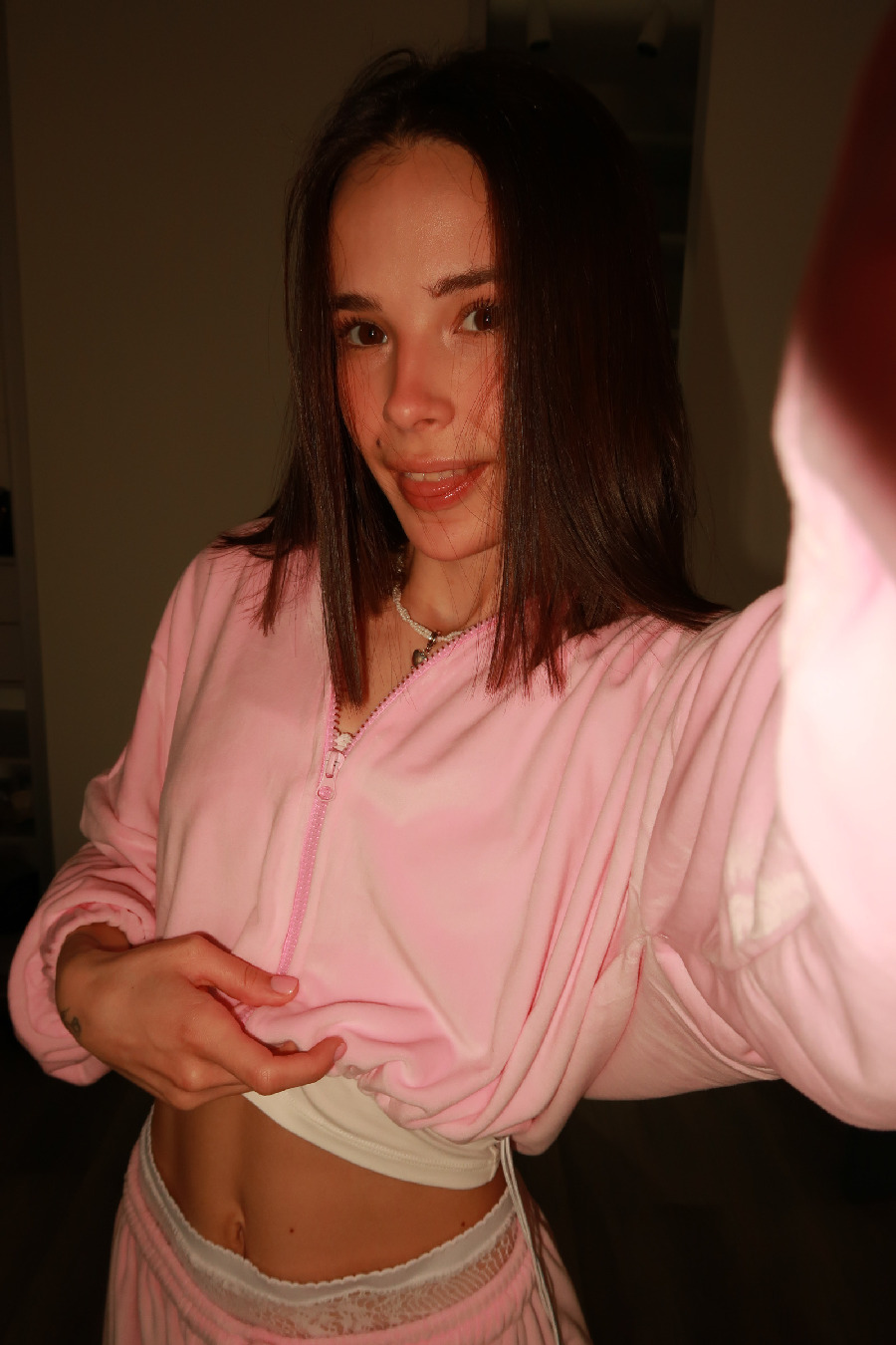 Tina brings the glow — live moments in Ganzhou